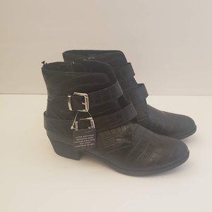 NEW A.N.A. women's ankle boots size 8 black
